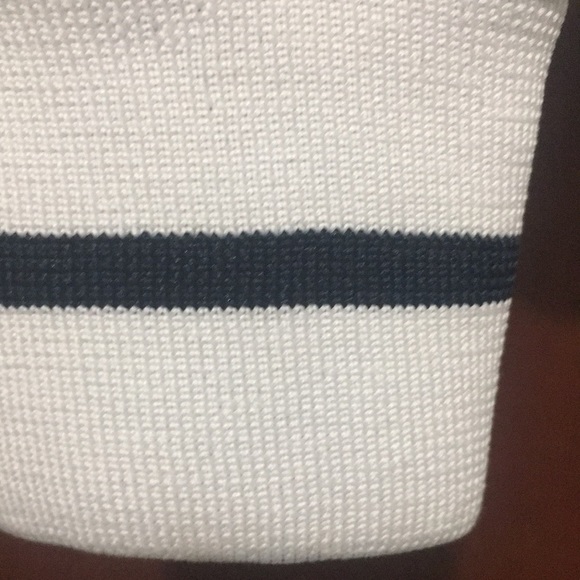 White and black long sleeve Jacket - Picture 7 of 11